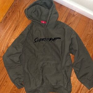 Supreme 24ss Futura olive green hoodie size large men’s